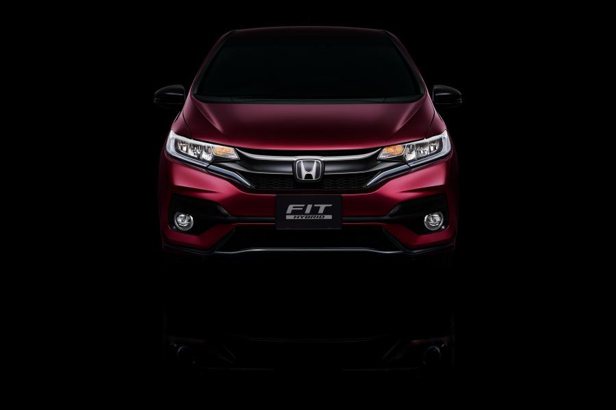  Honda Fit Hybrid S 2017 года  (JP) (фото 3 из 7)